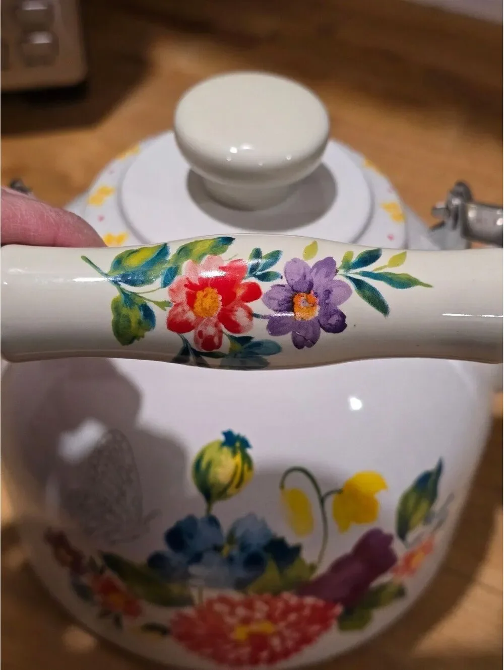 Pioneer Women Floral Enamel Tea Kettle with Whistle Spout and Ceramic Handle EUC